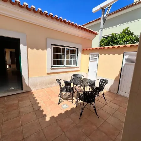 With Heated Pool Bed & Breakfast Sao Martinho do Porto