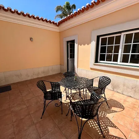 Bed & Breakfast With Heated Pool