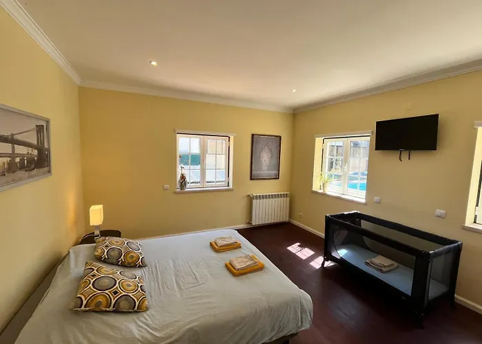 With Palm Tree Heated Pool * São Martinho do Porto