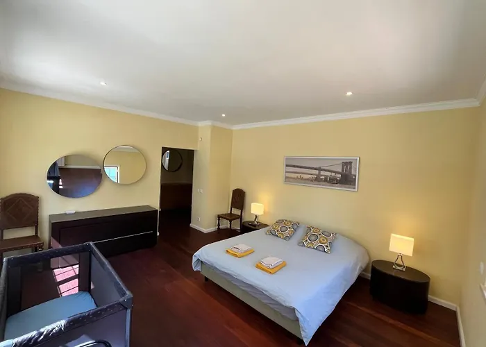 Bed and breakfast With Palm Tree Heated Pool