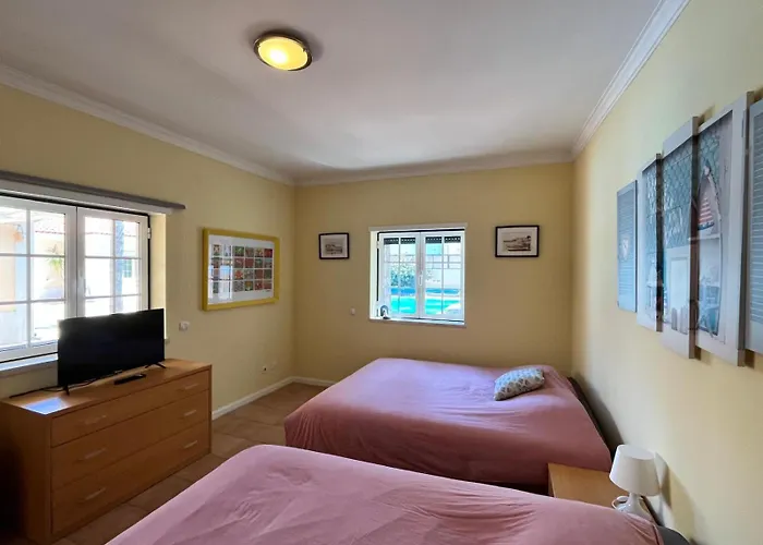 Bed and breakfast With Palm Tree Heated Pool *